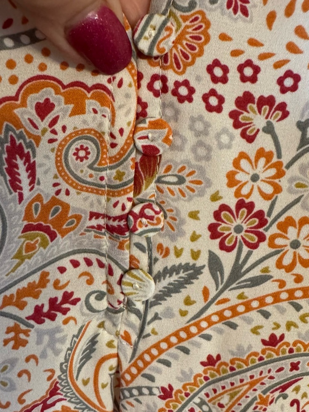 GORGEOUS Cynthia Rowley Multicolor Paisley Ruffle Sleeve Blouse PLUS: 3X     #H - Picture 3 of 6